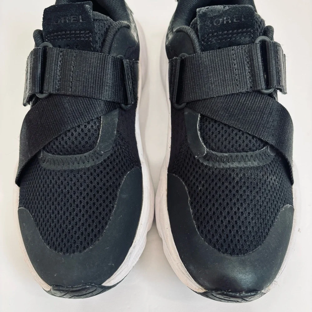 Sorel Kinetic RNEGD Sneakers Black White Hook & Loop Strap Athletic Shoes 6.5
